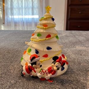 🎂 Disney Christmas popcorn bucket 🍿